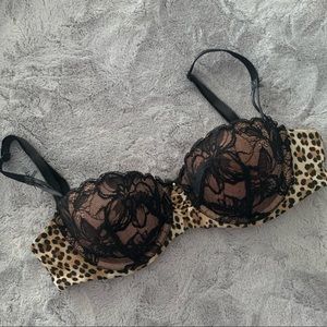 SOLD- Victoria’s Secret bra 32C